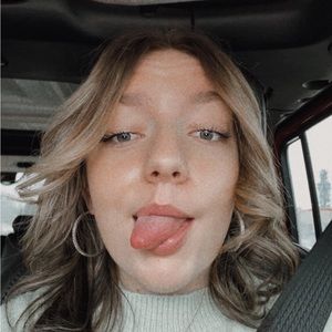 Meet your Posher, Abby